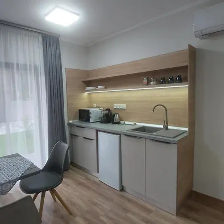 Riverside Apartmanhaz Gyula Exterior photo