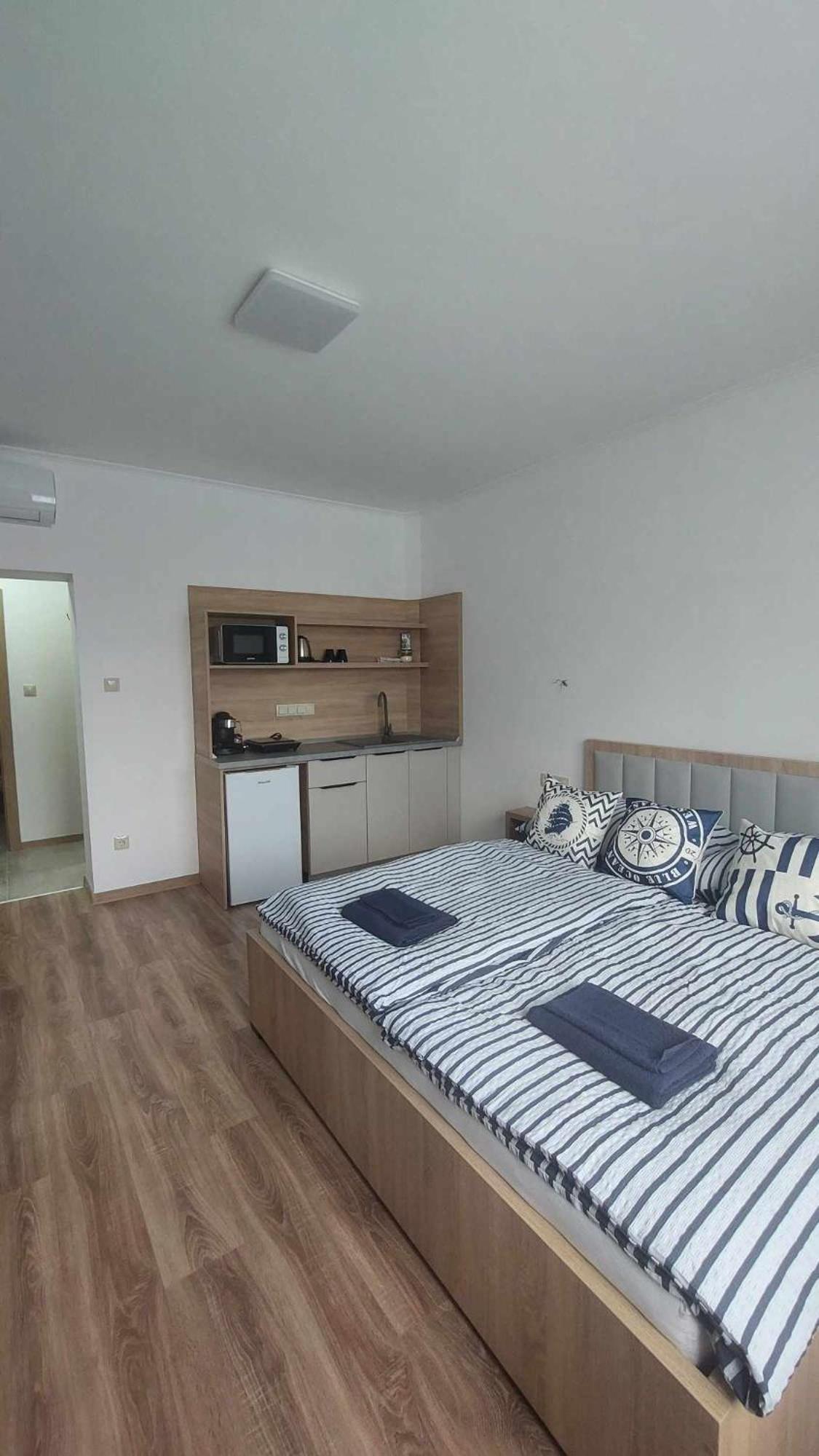 Apartament Riverside Apartmanhaz *